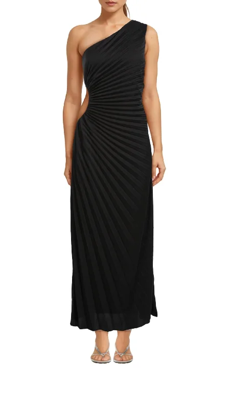 Solie Gown In Black